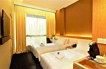 The Seacare Hotel Singapore 4*,